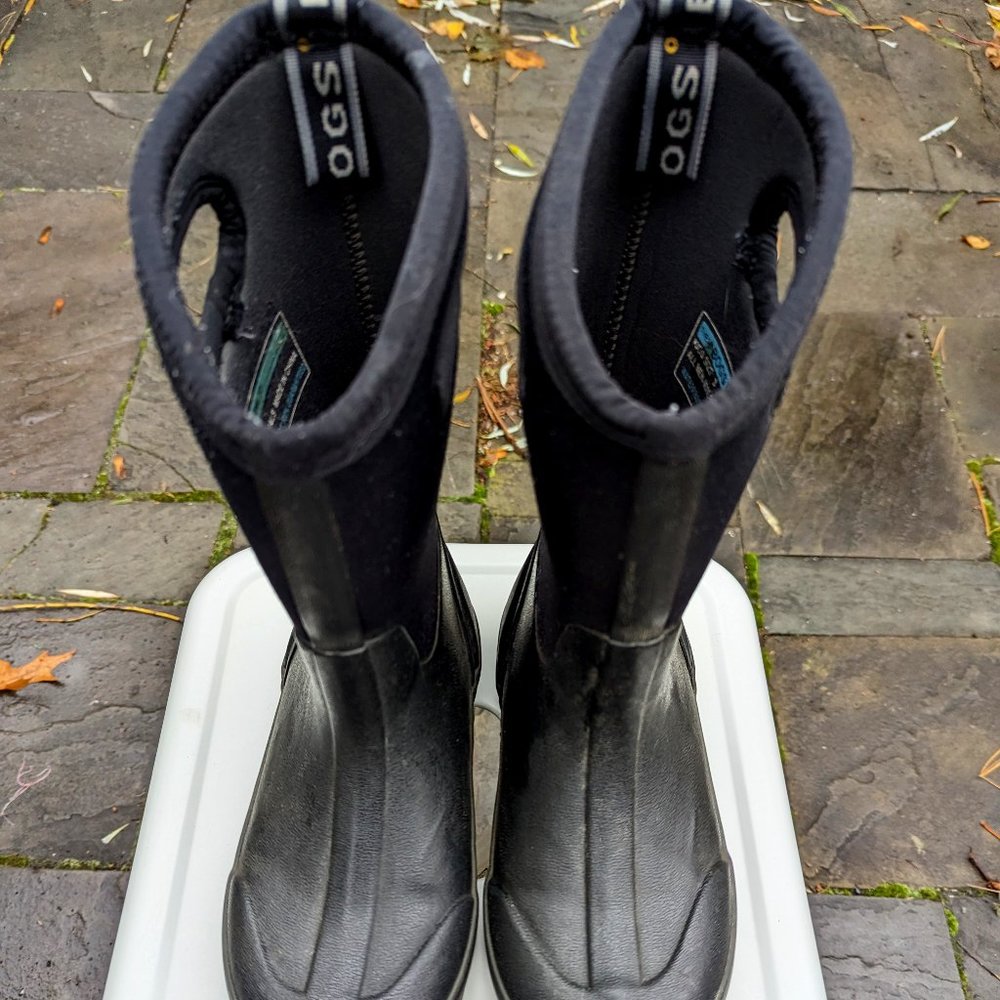 Kids Classic High Handle Bogs Size 3